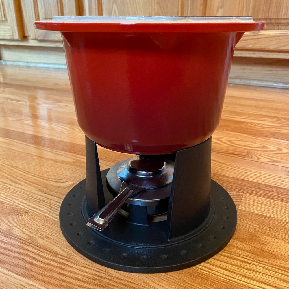 EUC Le Creuset Enameled Cast Iron Fondue Pot